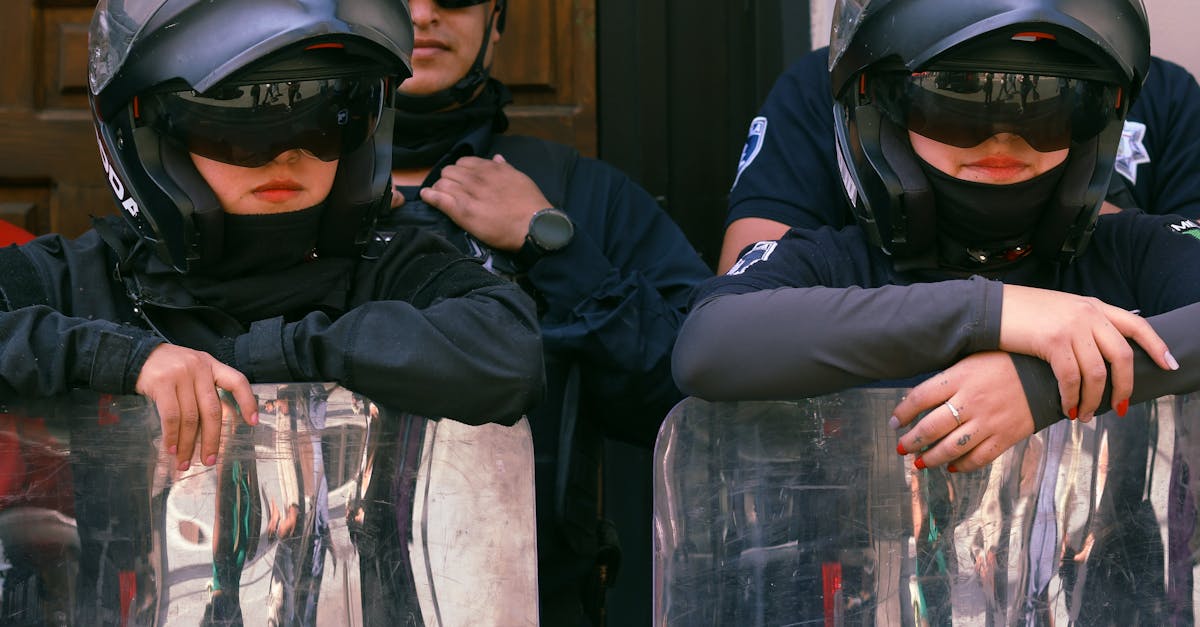 découvrez le sens de la solidarité, une valeur essentielle qui unit les individus et renforce les communautés. explorez comment l'entraide et le soutien mutuel peuvent transformer notre société et favoriser un avenir meilleur pour tous.