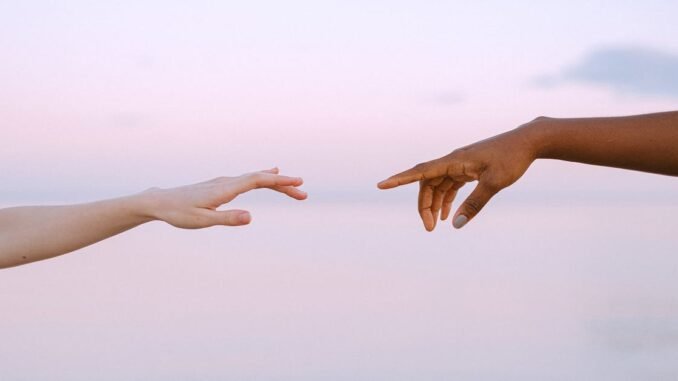 solidarity découvrez le pouvoir de la solidarité : un engagement collectif pour bâtir des communautés fortes et inclusives, où chacun s'entraide et contribue au bien-être de tous. rejoignez le mouvement pour une société plus juste et équitable.