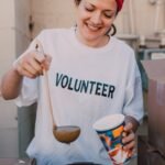découvrez le concept de bienveillance, une valeur essentielle qui inspire des actions altruistes et renforce les liens sociaux. explorez comment la bienveillance peut transformer nos relations et contribuer à un monde plus empathique et solidaire.