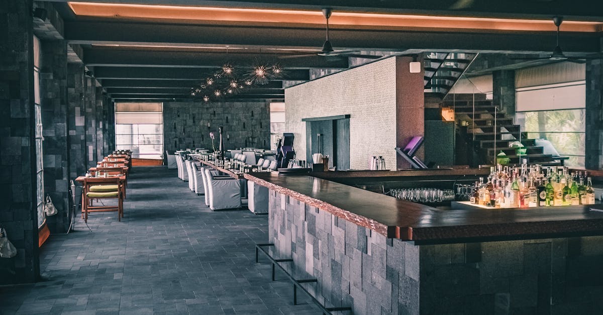 découvrez l'univers de l'hospitalité, où le service et le confort se rencontrent pour offrir une expérience inoubliable. explorez les meilleures pratiques, tendances et conseils pour exceller dans le secteur de l'hôtellerie et de la restauration.