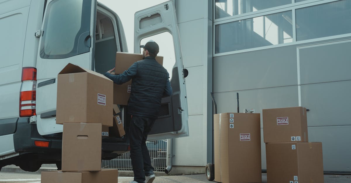 découvrez bbox, la solution idéale pour vos besoins en connectivité et en divertissement. profitez d'une expérience multimédia de haute qualité avec des services internet, télévision et téléphonie, le tout dans un seul et même abonnement.