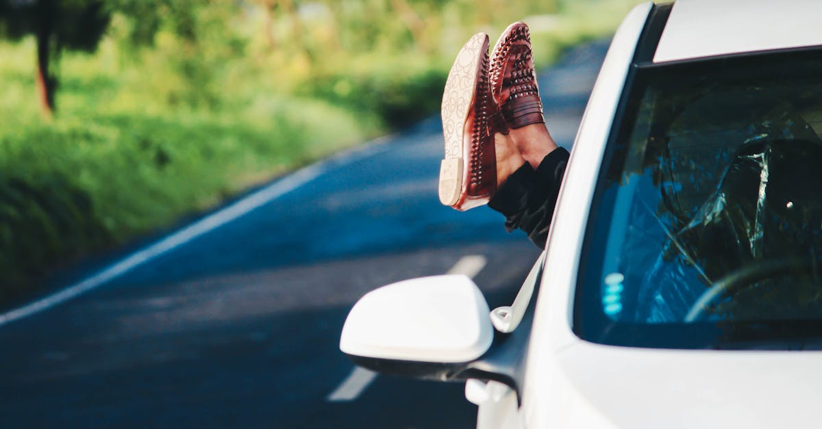 découvrez nos offres d'assurance automobile adaptées à vos besoins. protégez votre véhicule avec des garanties complètes et un service client à votre écoute. comparez les prix et choisissez la meilleure couverture pour votre sécurité sur la route.