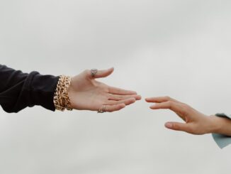 supprimez facilement vos contacts indésirables avec notre guide simple et rapide. apprenez à gérer votre liste de contacts et à protéger votre vie privée en quelques étapes.