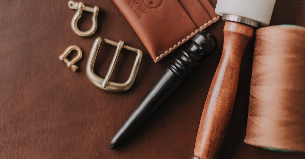 découvrez l'art de la teinture du cuir avec nos techniques et astuces. apprenez à transformer vos projets en cuir avec des couleurs riches et durables, tout en préservant la qualité et l'aspect de vos matériaux.