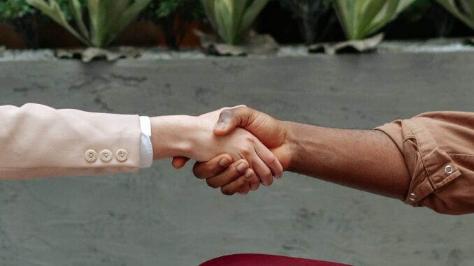 découvrez comment établir un accord mutuel efficace pour favoriser la collaboration et la compréhension entre les parties. apprenez les clés d'un consensus réussi qui respecte les intérêts de chacun.
