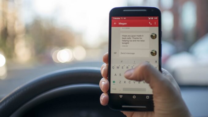 découvrez l'univers des sms : envoyez des messages instantanés, restez connecté avec vos proches et explorez les astuces pour améliorer votre communication mobile. profitez de cette méthode rapide et pratique pour échanger des informations en toute simplicité.