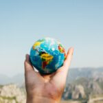 découvrez l'importance d'une assurance voyage pour protéger vos aventures. profitez de votre voyage en toute sérénité avec une couverture adaptée aux imprévus, que ce soit pour des annulations, des urgences médicales ou la perte de bagages. voyagez en toute tranquillité avec notre guide sur l'assurance voyage.