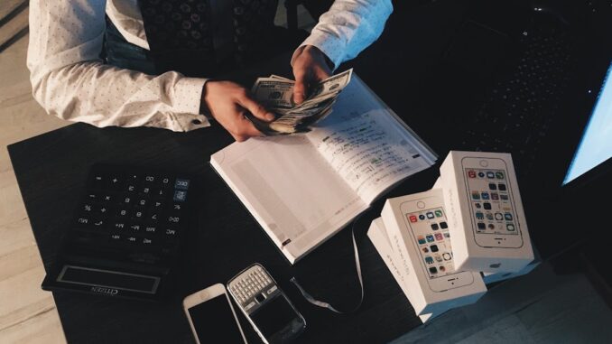 accountant découvrez les services d'un expert-comptable pour optimiser la gestion financière de votre entreprise. bénéficiez d'une expertise en comptabilité, fiscalité et conseil pour assurer la croissance de votre activité.