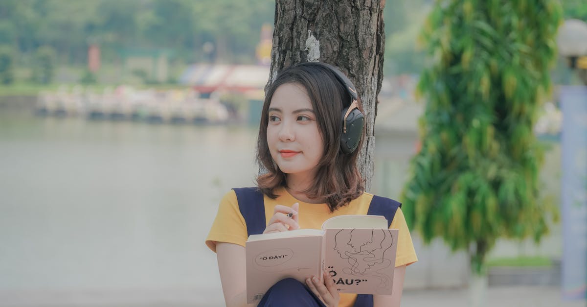 découvrez un vaste choix de livres audio captivants, accessibles à tout moment. plongez dans des histoires fascinantes et enrichissez votre expérience de lecture tout en vous déplaçant. idéal pour les amateurs de littérature en quête de confort et de praticité.