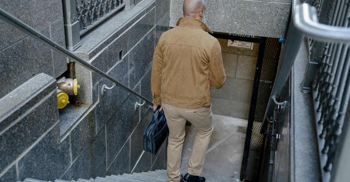 découvrez les différentes voies professionnelles qui s'offrent à vous grâce à notre guide d'exploration de carrière. apprenez à connaître vos talents, vos intérêts et les secteurs qui vous passionnent pour construire un avenir professionnel épanouissant.