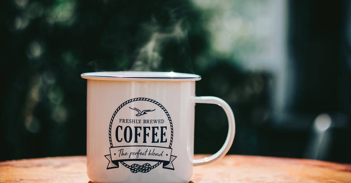 découvrez le monde du café : des origines aux méthodes de préparation, explorez les saveurs, les variétés et les bienfaits de cette boisson envoûtante. que vous soyez un amateur ou un connaisseur, plongez dans l'univers stimulant du café.