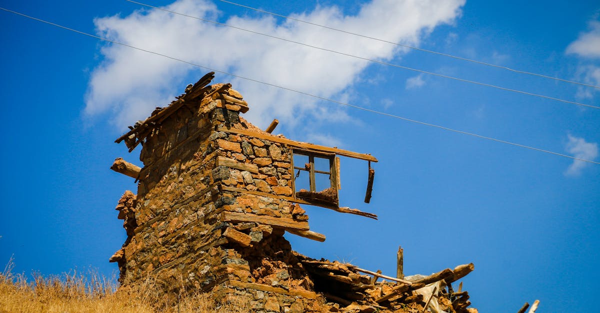 découvrez les enjeux de la construction en déclin : analyse des causes, impacts économiques et solutions durables pour relancer le secteur. restez informé des tendances émergentes et des innovations dans le domaine de la construction.