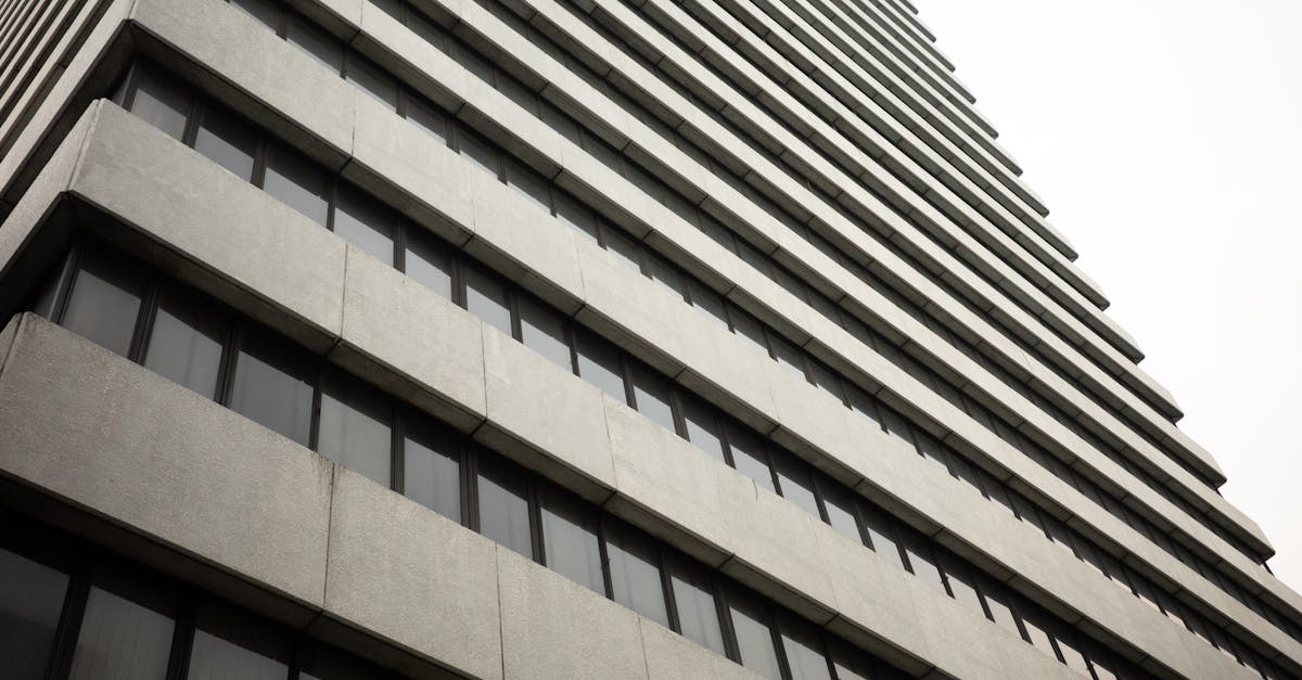 découvrez l'assurance construction, essentielle pour protéger vos projets de construction contre les imprévus. protégez vos biens, votre personnel et vos finances avec une couverture adaptée à vos besoins.