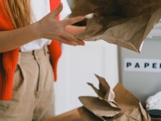 découvrez l'art du decluttering : transformez votre espace de vie en un havre de paix en désencombrant efficacement. apprenez des astuces pratiques pour organiser vos objets, réduire le désordre et créer un environnement serein qui favorise le bien-être. adoptez un mode de vie minimaliste et retrouvez clarté et sérénité au quotidien.