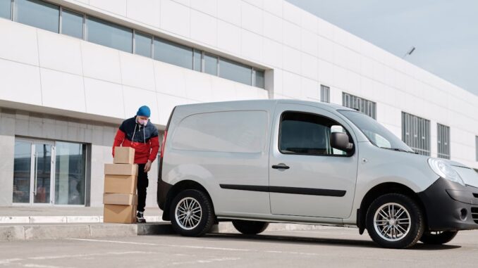 delivery découvrez nos solutions de livraison rapides et fiables pour tous vos besoins. profitez d'un service de qualité, d'une vaste gamme d'options de livraison et d'un suivi en temps réel. commandez en toute simplicité et faites livrer vos produits directement chez vous.