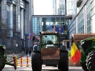 découvrez les enjeux et les revendications des agriculteurs lors de la protestation des fermiers, un événement marquant qui met en lumière leur lutte pour des conditions de travail équitables et une agriculture durable.