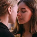 découvrez l'univers fascinant du désir féminin, une célébration de la sensualité et de l'émotion. explorez les différentes facettes de la sexualité au féminin à travers des analyses, des témoignages et des conseils pour embrasser pleinement votre passion et votre intimité.