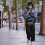 découvrez les impacts et les conséquences du lockdown sur notre quotidien. plongez dans une analyse approfondie des mesures de confinement, de leur efficacité et de leur influence sur la santé mentale et économique.