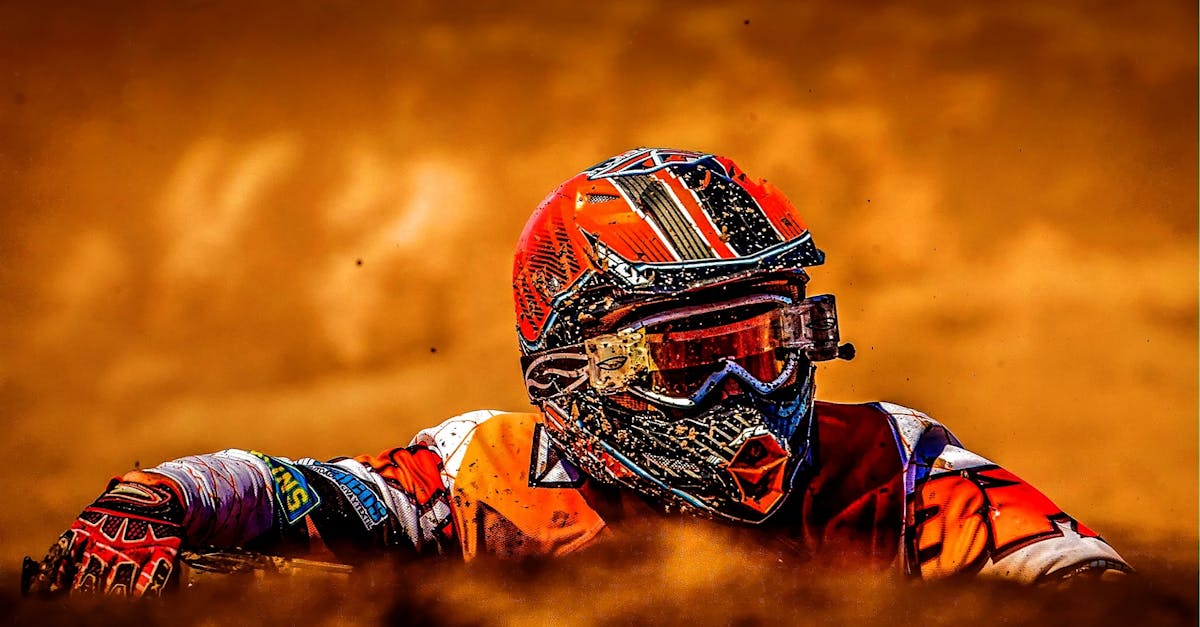 découvrez l'univers captivant du motocross, une discipline sportive alliant adrénaline, technique et passion. que vous soyez débutant ou expert, plongez dans l'excitation des courses sur terrains variés et apprenez tout sur les meilleures pratiques, les équipements indispensables et les événements emblématiques.