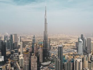découvrez les merveilles du tourisme aux émirats arabes unis, avec ses paysages époustouflants, ses attractions modernes et sa culture riche. explorez dubai, abu dhabi et bien plus, pour des vacances inoubliables au cœur du moyen-orient.