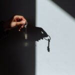 découvrez les avantages et inconvénients de la location de voiture par rapport à l'achat. faites le meilleur choix pour vos besoins de mobilité, que ce soit pour des trajets occasionnels ou un usage quotidien. informez-vous sur les coûts, la flexibilité et les options disponibles pour optimiser votre budget et votre style de vie.