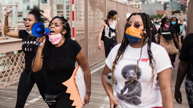 civil rights découvrez l'histoire essentielle des droits civiques, un mouvement déterminant dans la lutte pour l'égalité et la justice. explorez les combats menés pour l'émancipation, les figures emblématiques, et l'impact durable sur la société moderne.