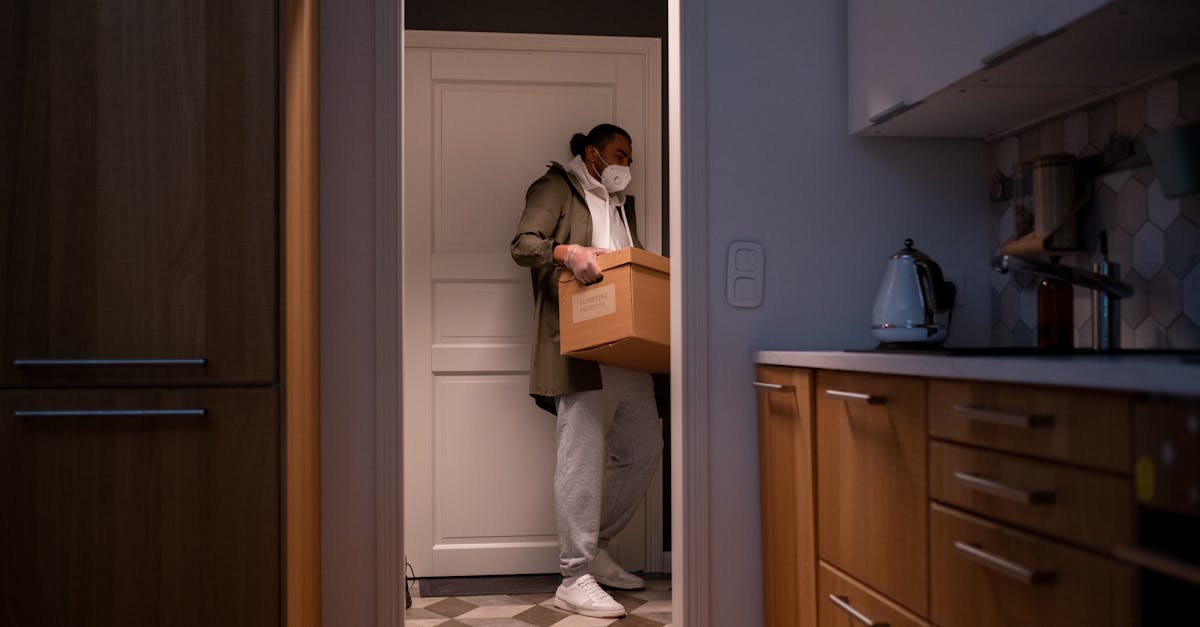 découvrez l'importance de la distance de sécurité pour garantir votre sécurité et celle des autres. apprenez à maintenir des distances appropriées dans différentes situations, que ce soit en conduite, en milieu professionnel ou lors d'événements publics.