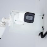 découvrez notre système de surveillance polyvalent, conçu pour garantir la sécurité de vos locaux. avec des fonctionnalités avancées et une interface intuitive, restez connecté et protégez votre environnement en toute sérénité.